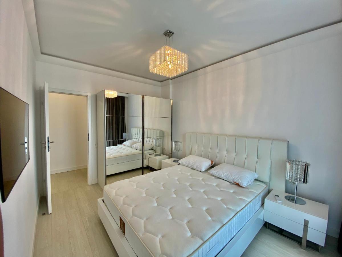 Valy Apartments Summerland Mamaia Eksteriør bilde