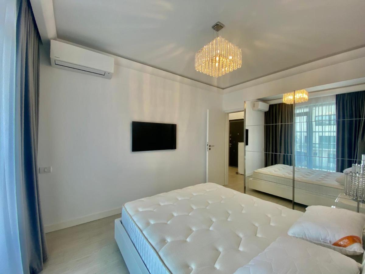Valy Apartments Summerland Mamaia Eksteriør bilde