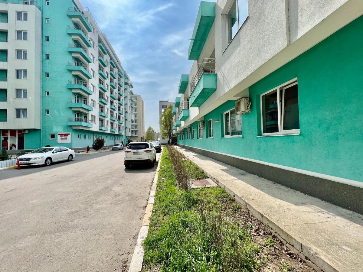 Valy Apartments Summerland Mamaia Eksteriør bilde