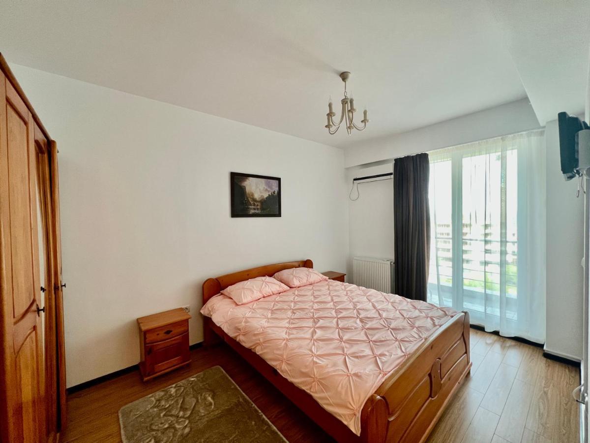 Valy Apartments Summerland Mamaia Eksteriør bilde